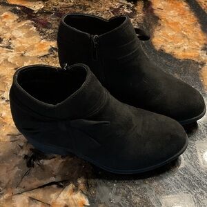 Little Girl Black suede Ankle Boots w bows